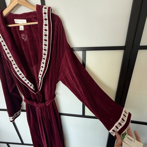 Eileen West Velvet Robe Burgundy Womens Large Embroidered Heirloom Old Money NWT - Picture 14 of 15